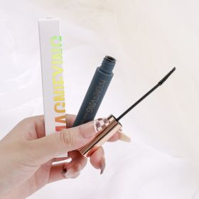 MAGNIFYING Mascara - Black